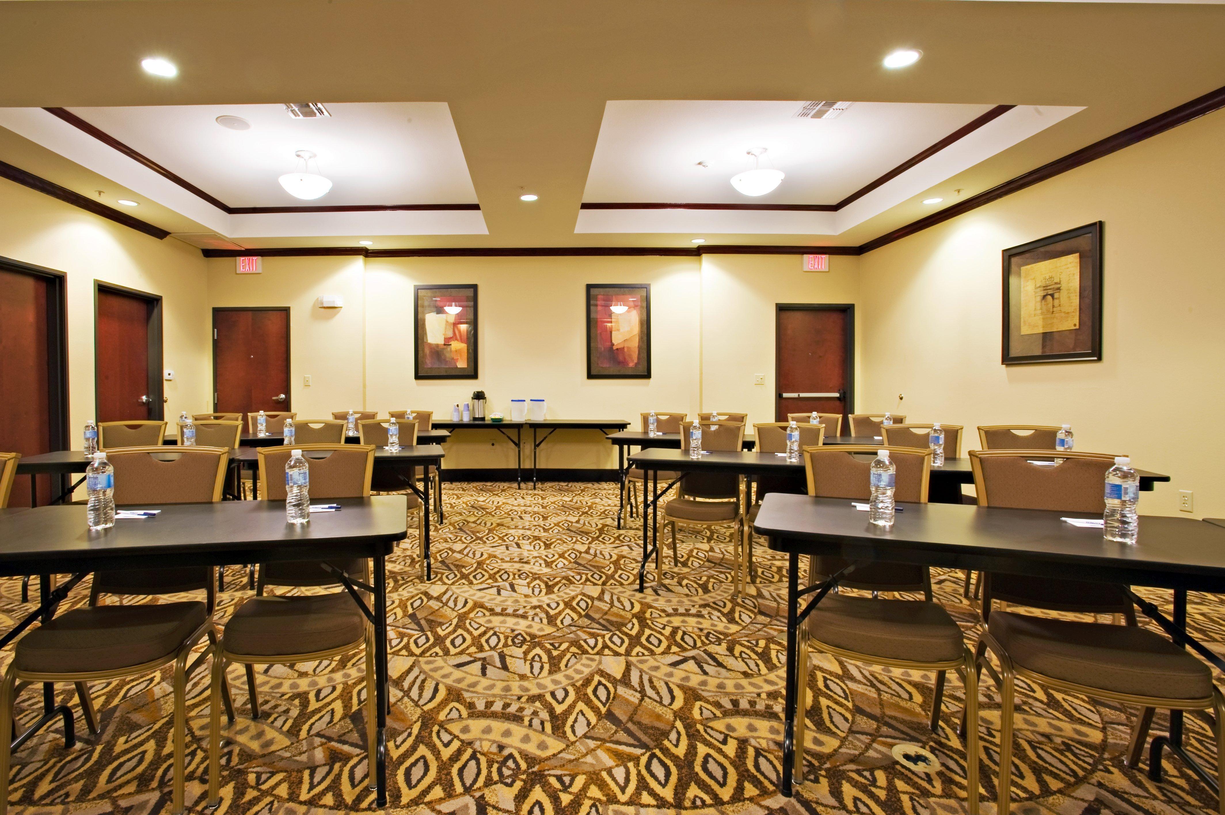 Holiday Inn Express And Suites Snyder By Ihg Exteriör bild