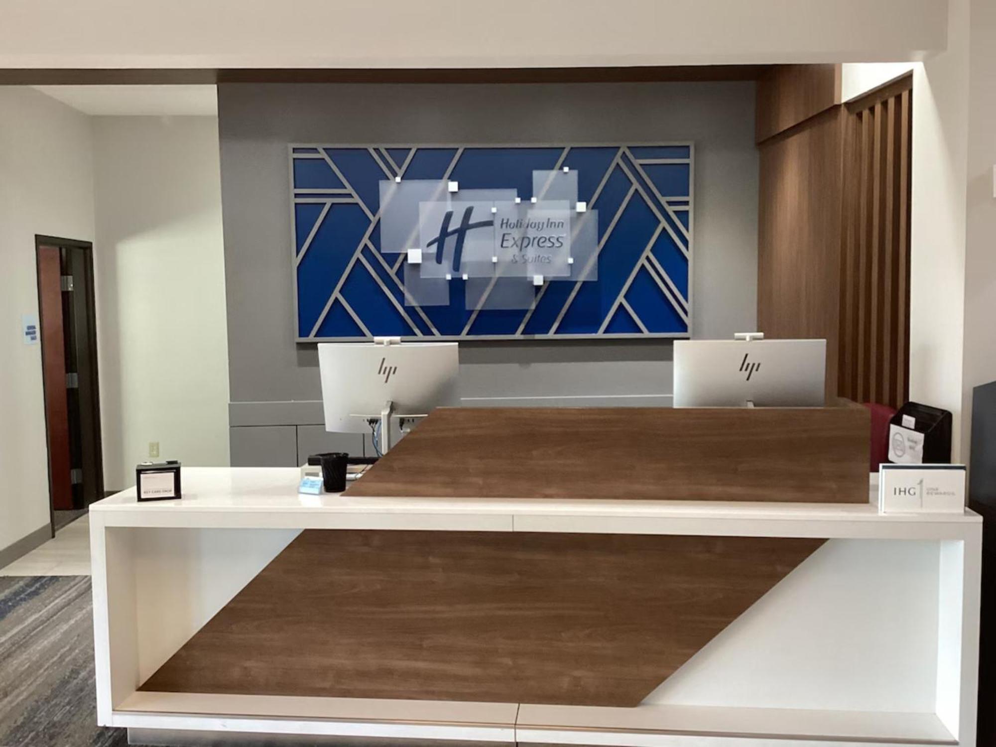 Holiday Inn Express And Suites Snyder By Ihg Exteriör bild