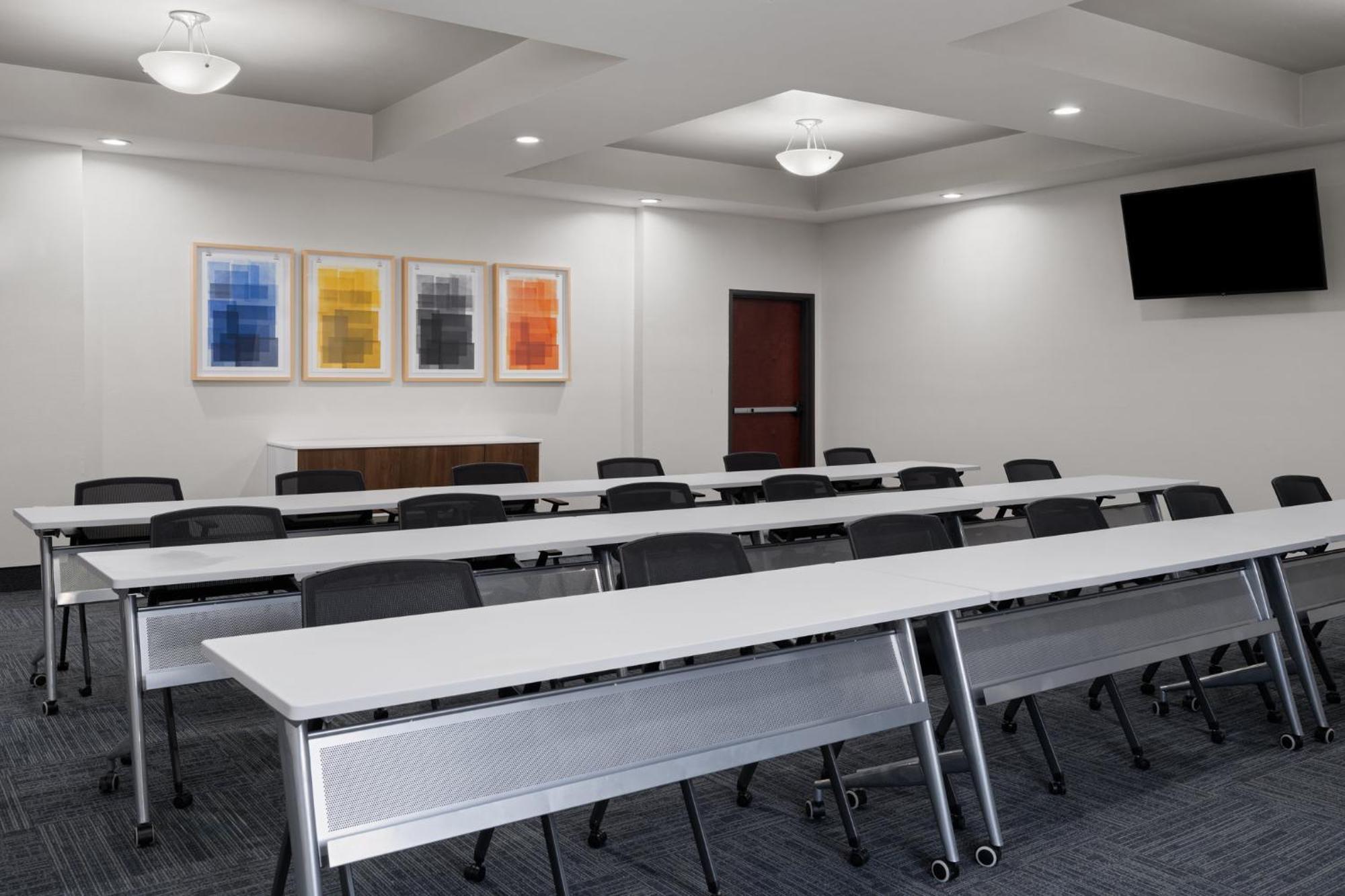 Holiday Inn Express And Suites Snyder By Ihg Exteriör bild